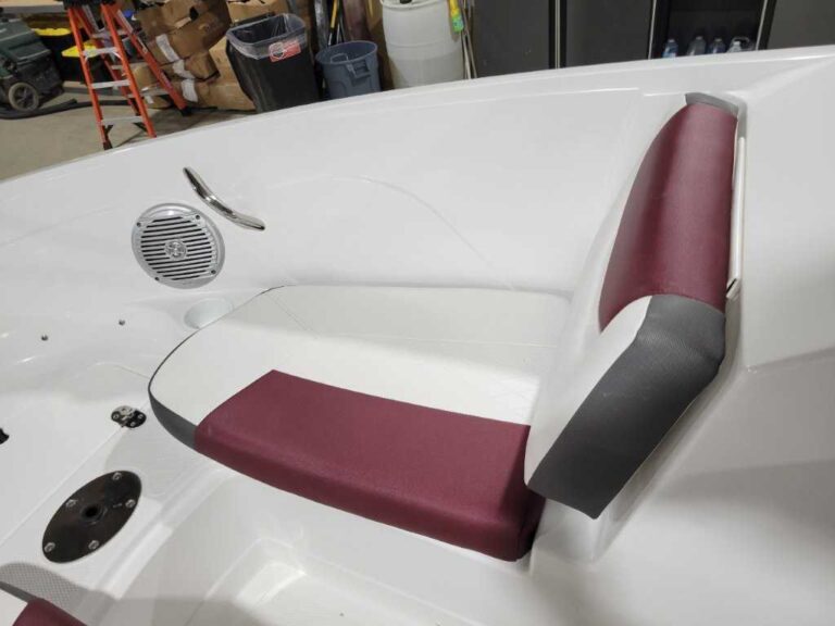 2024 Tahoe 200S US-BUJ32366F324 [photo 25]